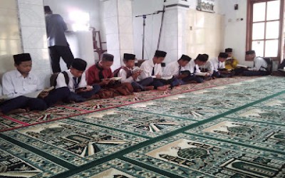 MTS SUBULUS SALAM RAMADHAN (Amalan Sunnah, Ngaji Ilmu, Tadarrus Al-Qur’an dan Buka bersama menuju Insan Paripurna)