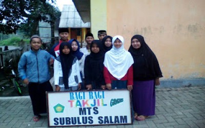 MTs Subulus Salam Bagi - bagi takjil